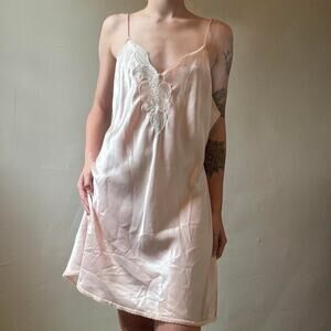 Vintage Hibiscus Pink Satin Mini Slip Lace Trim 90s Y2K Lingerie Femme
